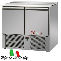 Saladette 2 ante con vetro dritto802,80 €892,00 €Saladette refrigerate a 2 porteF.A.R.H. Snc Di Bottacin Antonio & C