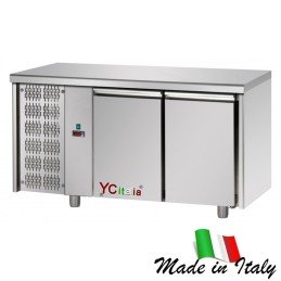 Banco frigo TN 3 porte con alzatina motore sx1.439,10 €1.599,00 €Tavoli refrigerati inox 700 profonditàF.A.R.H. Snc Di Bottacin Antonio & C