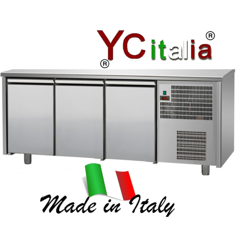 Tavolo refrigerato 3 porte 1910x600x860/930 mm1.170,00 €1.300,00 €Banchi refrigerati in acciaio profondita 600F.A.R.H. Snc Di Bottacin Antonio & C