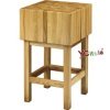 Tabouret avec tabouret en bois