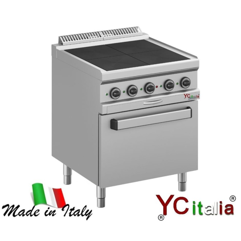 Cucina con quattro piastre quadrate ribassate e forno