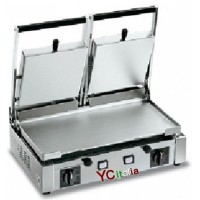 Piastre in acciaio inox nuove per ristoranti